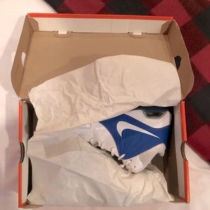 Dual Fusion Basketball Shoes